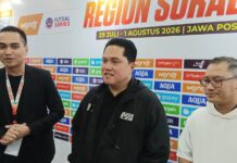 Novel Leonardo Tegaskan Kemandirian wondr Futsal Series 2026 Tanpa Dana Negara CEO Games of Society Novel Leonardo dan Menpora Erick Thohir melayani wawancara usai pembukaan wondr Futsal Series 2026 di Jawa Pos Arena, Surabaya.