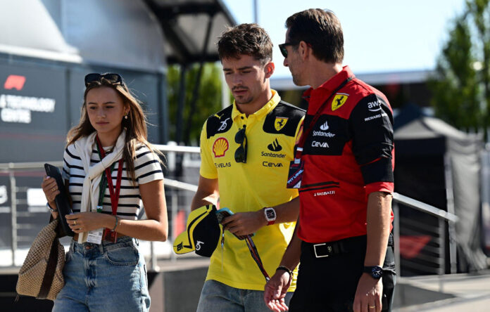 Charles Leclerc dan Charlotte Sine bersiap menghadapi Grand Prix F1 Italia.