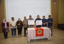 Untag Surabaya Gandeng KONI Jatim: Berikan Beasiswa Atlet, Simak 4 Poin Kuncinya! Penandatanganan MoU antara Rektor Untag Surabaya dan Ketua Umum KONI Jatim untuk beasiswa atlet.